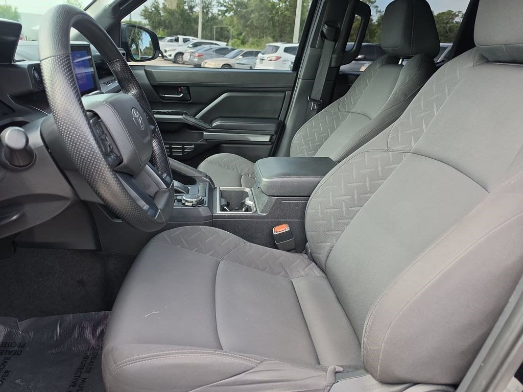 Certified 2025 Toyota Tacoma SR5 AWD/4WD image 8