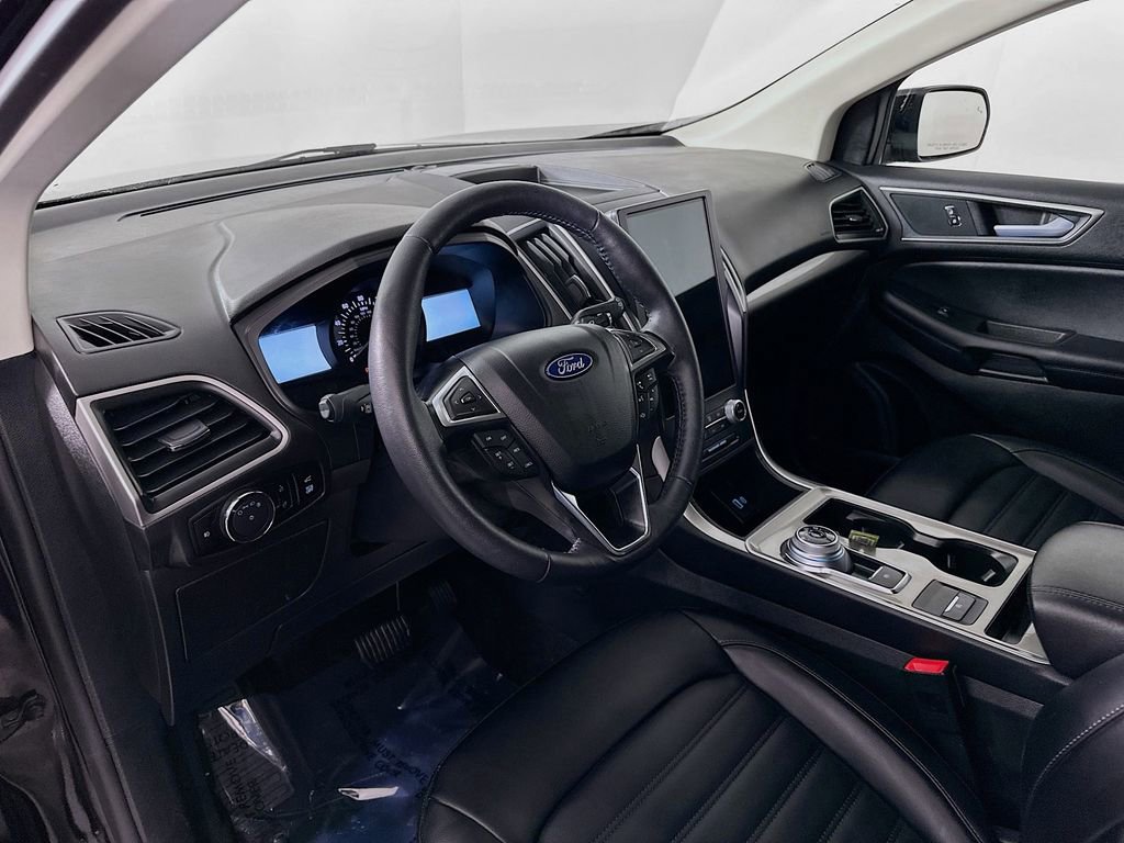 Used 2024 Ford Edge SEL w/ Convenience Package image 14