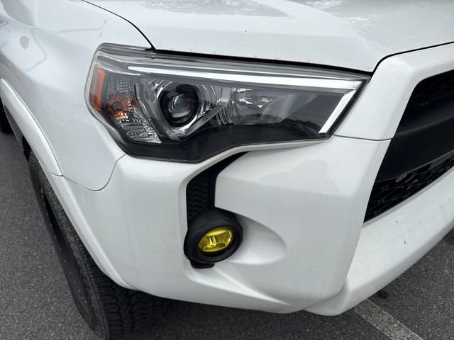 Used 2021 Toyota 4Runner SR5 AWD/4WD image 8