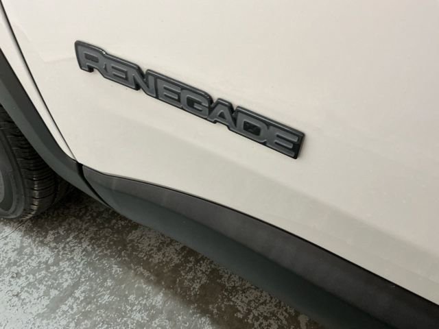 Used 2018 Jeep Renegade Altitude FWD image 6