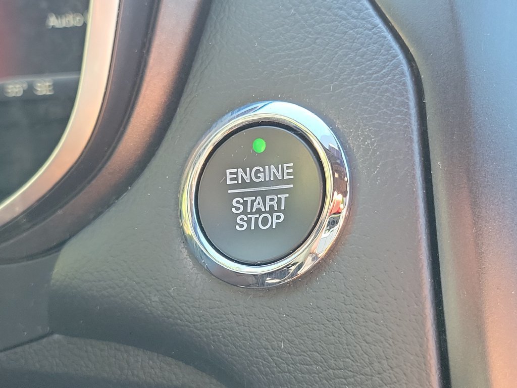 Used 2019 Ford Fusion Titanium AWD/4WD image 35