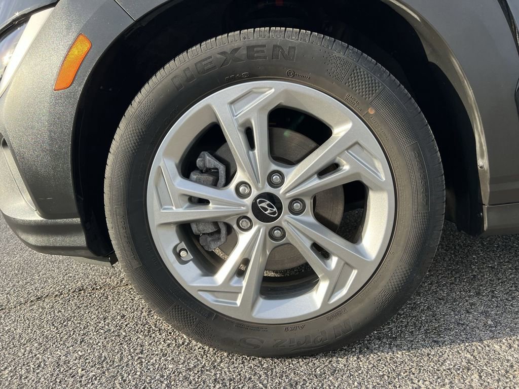 Used 2023 Hyundai Kona SEL image 12