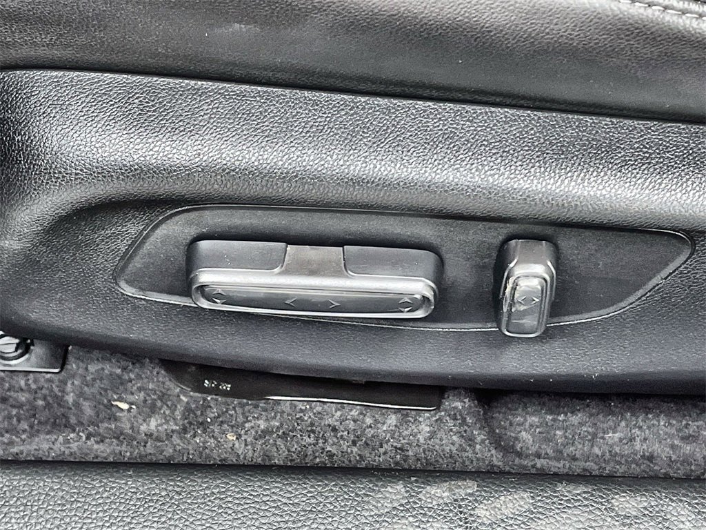 Used 2022 Honda Civic Touring image 13