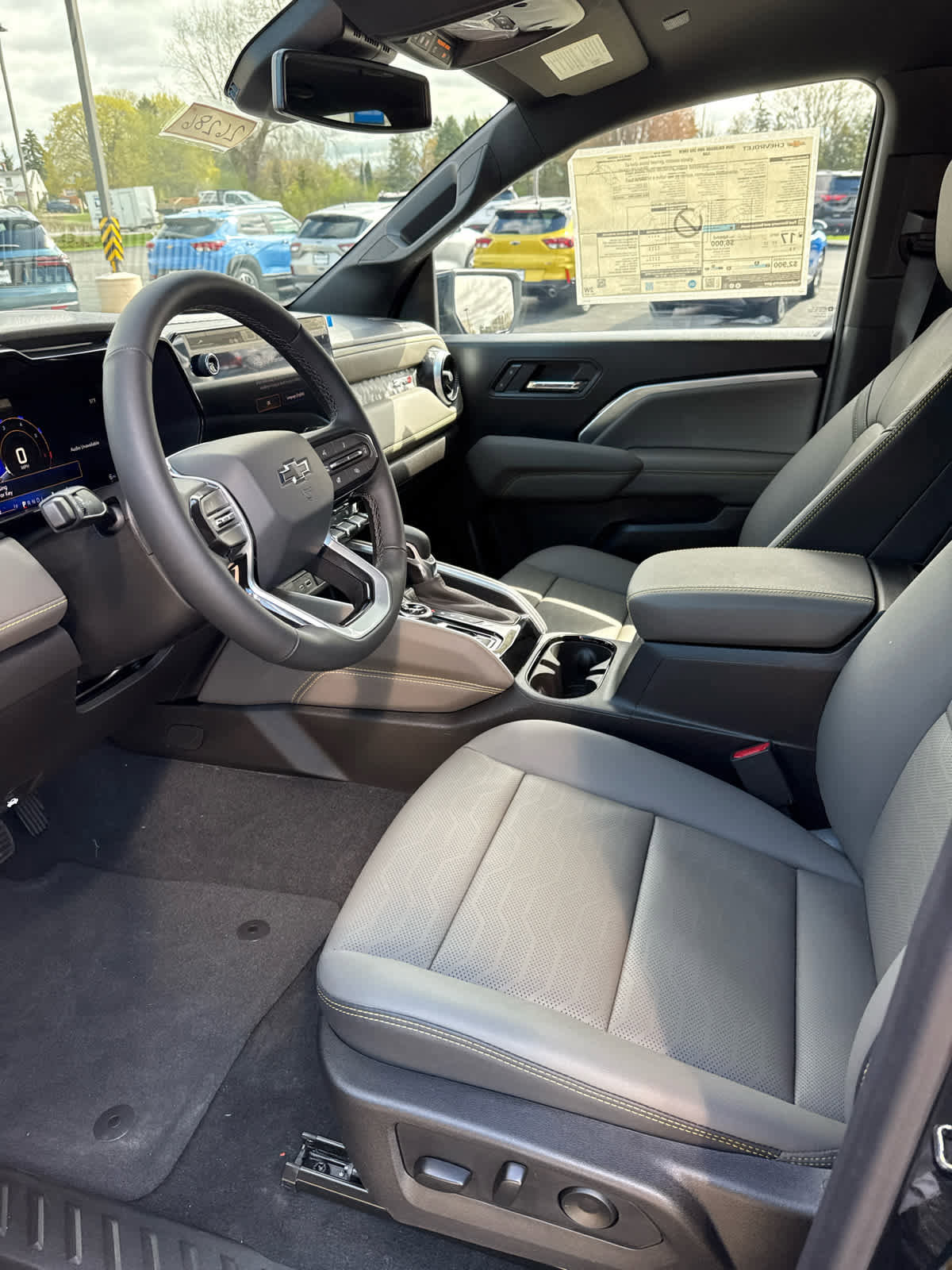 New 2026 Chevrolet Colorado ZR2 w/ Technology Package AWD/4WD image 4