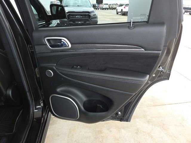 Used 2014 Jeep Grand Cherokee SRT8 w/ Luxury Group II AWD/4WD image 56