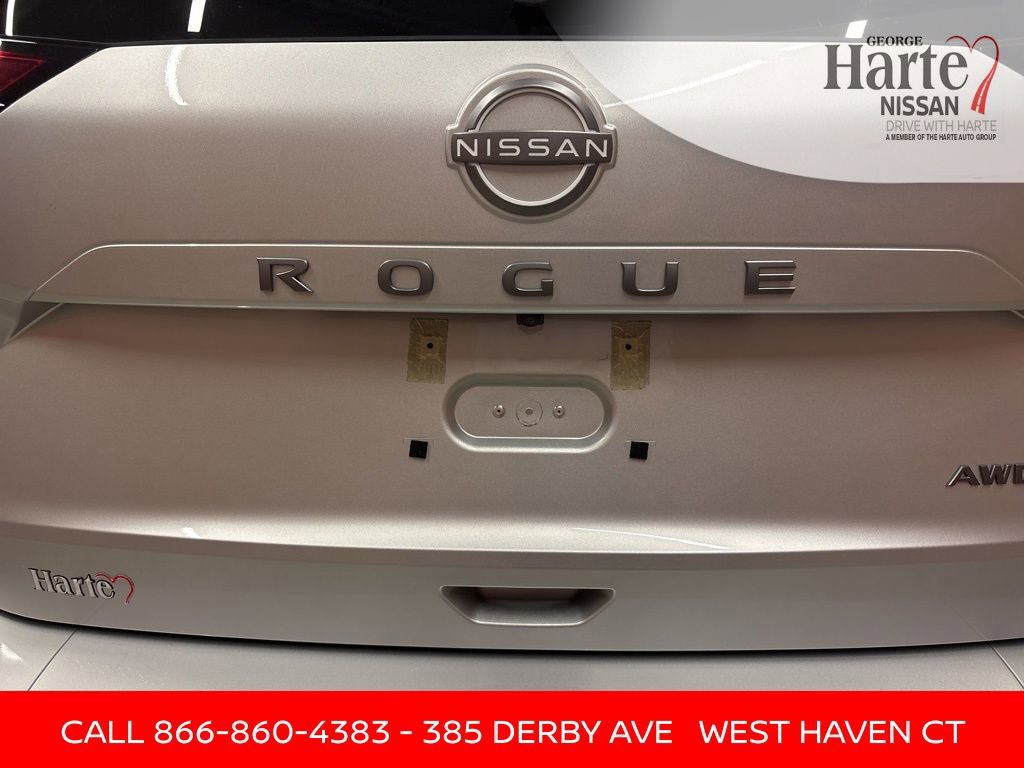 Certified 2025 Nissan Rogue SV image 48