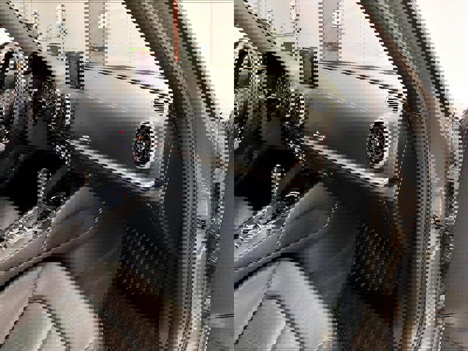 Used 2017 Audi A3 e-tron Premium image 17