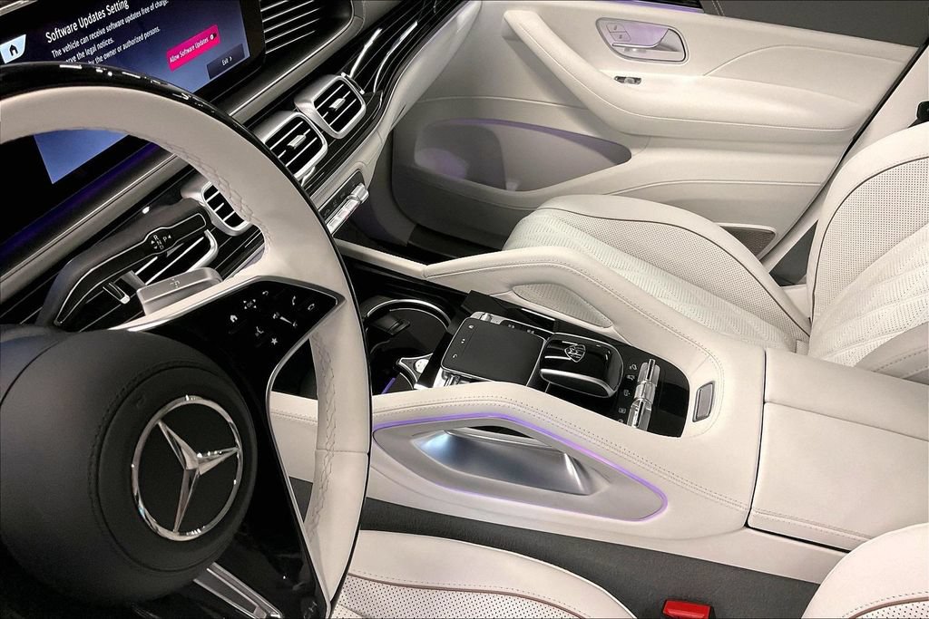 New 2026 Mercedes-Benz Maybach GLS 600 4MATIC image 8