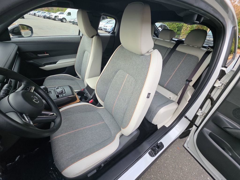 Used 2022 MAZDA MX-30 Electric w/ Premium Package image 22