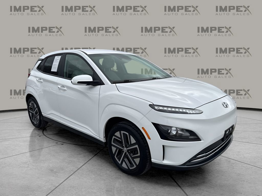 Used 2023 Hyundai Kona SE image 7