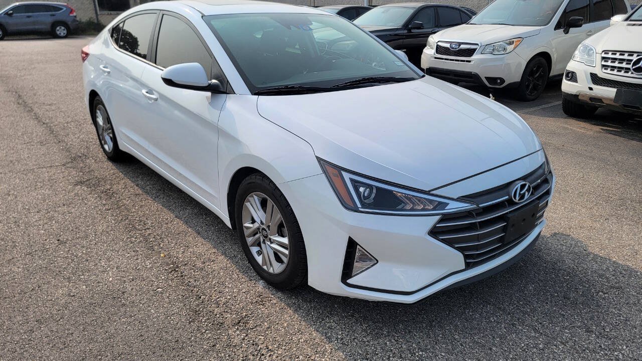 Used 2020 Hyundai Elantra Value Edition FWD image 2