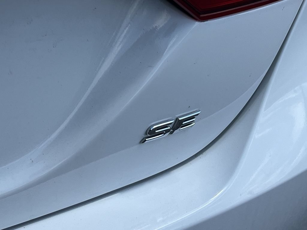 Used 2021 Toyota Camry SE FWD image 24