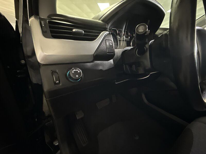 Used 2019 Chevrolet Tahoe LS RWD image 13