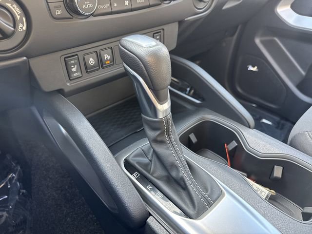 Used 2024 Nissan Frontier SV w/ SV Convenience Package image 20