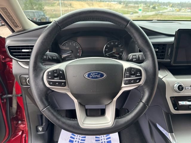 Used 2022 Ford Explorer XLT w/ Equipment Group 202A AWD/4WD image 26