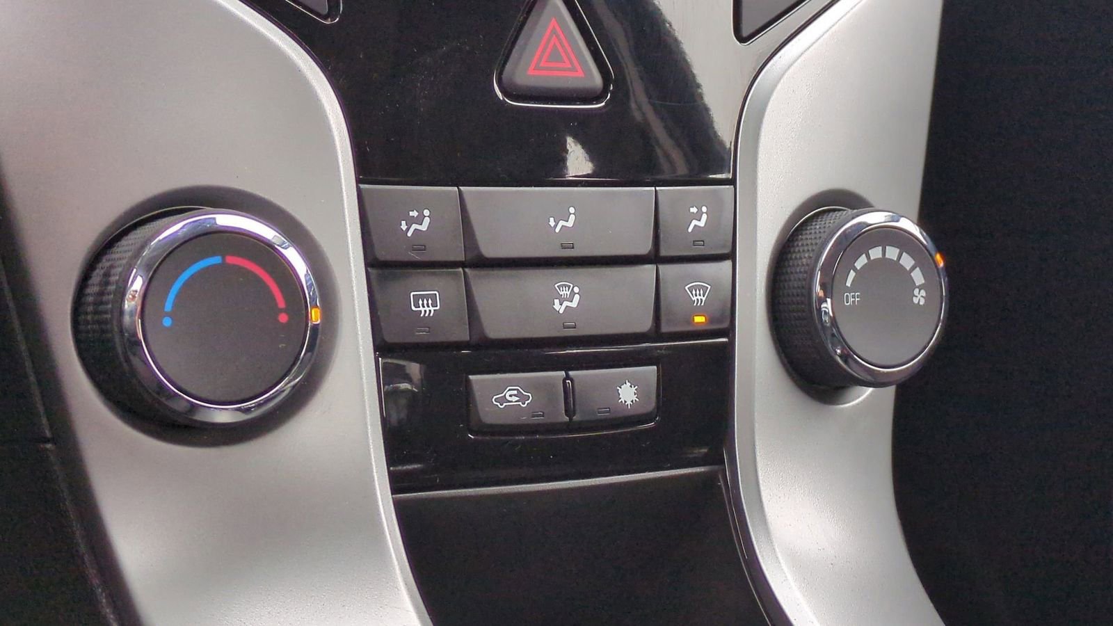 Used 2016 Chevrolet Cruze LT image 28