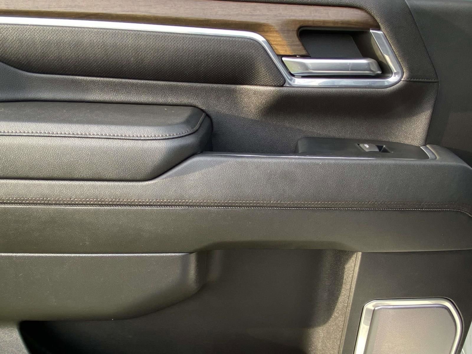 Used 2024 Chevrolet Silverado 2500 High Country image 14