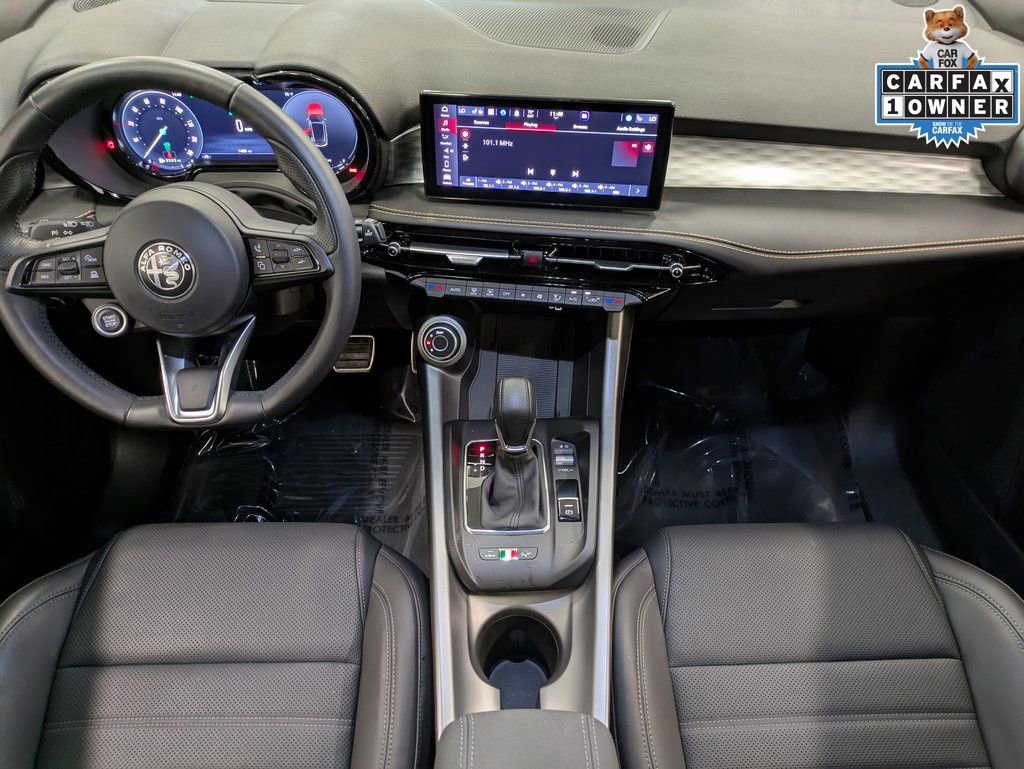 Used 2025 Alfa Romeo Tonale w/ Premium Package image 26