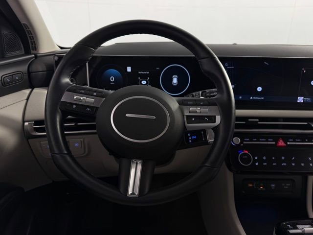 Used 2025 Hyundai Tucson Limited image 21