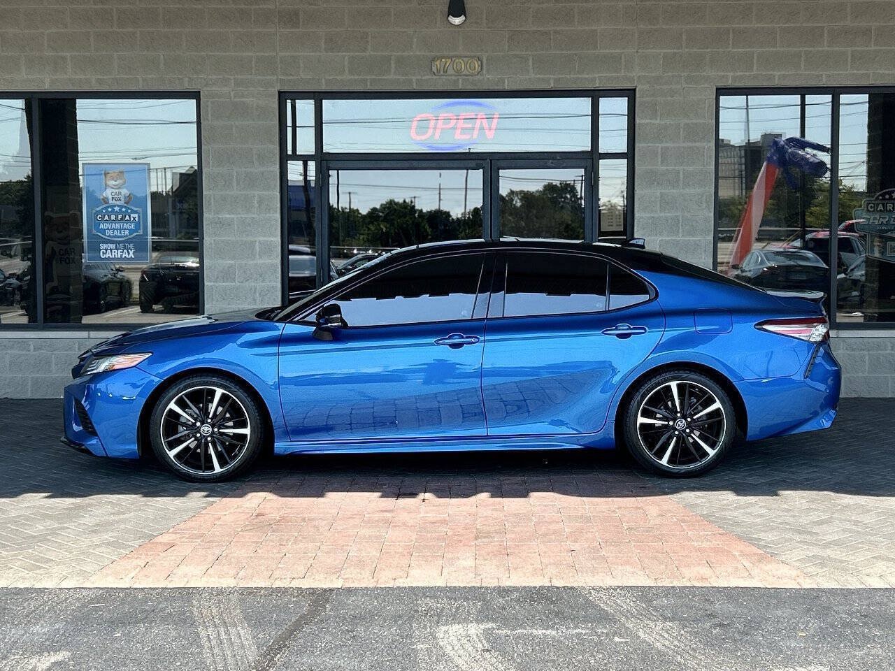 Used 2019 Toyota Camry XSE w/ Navigation Package FWD image 90