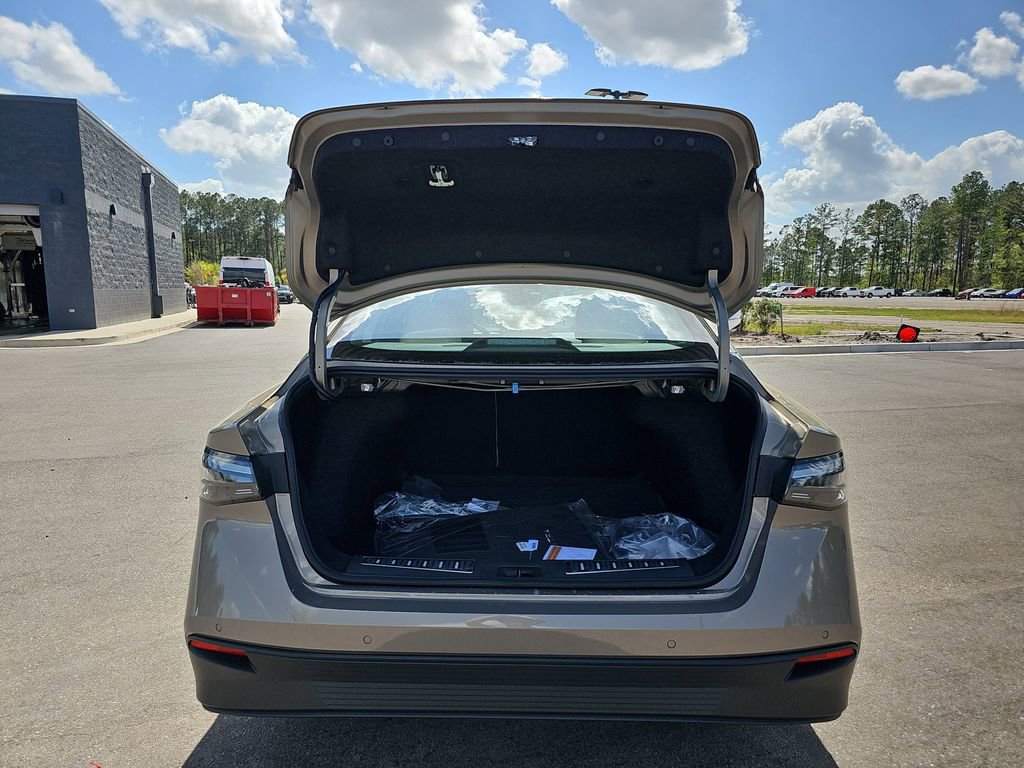 New 2026 Nissan Sentra SL w/ Floor Mat Package image 16