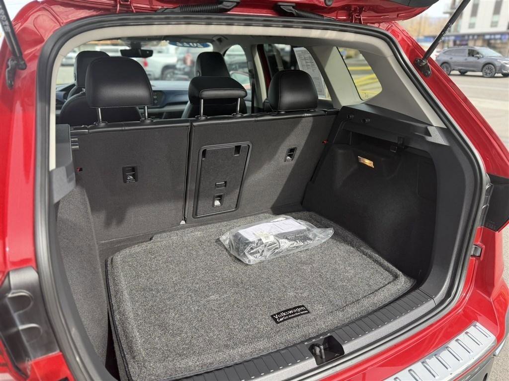 Used 2022 Volkswagen Taos SE image 13