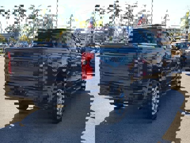 Used 2023 Chevrolet Silverado 1500 Custom image 7