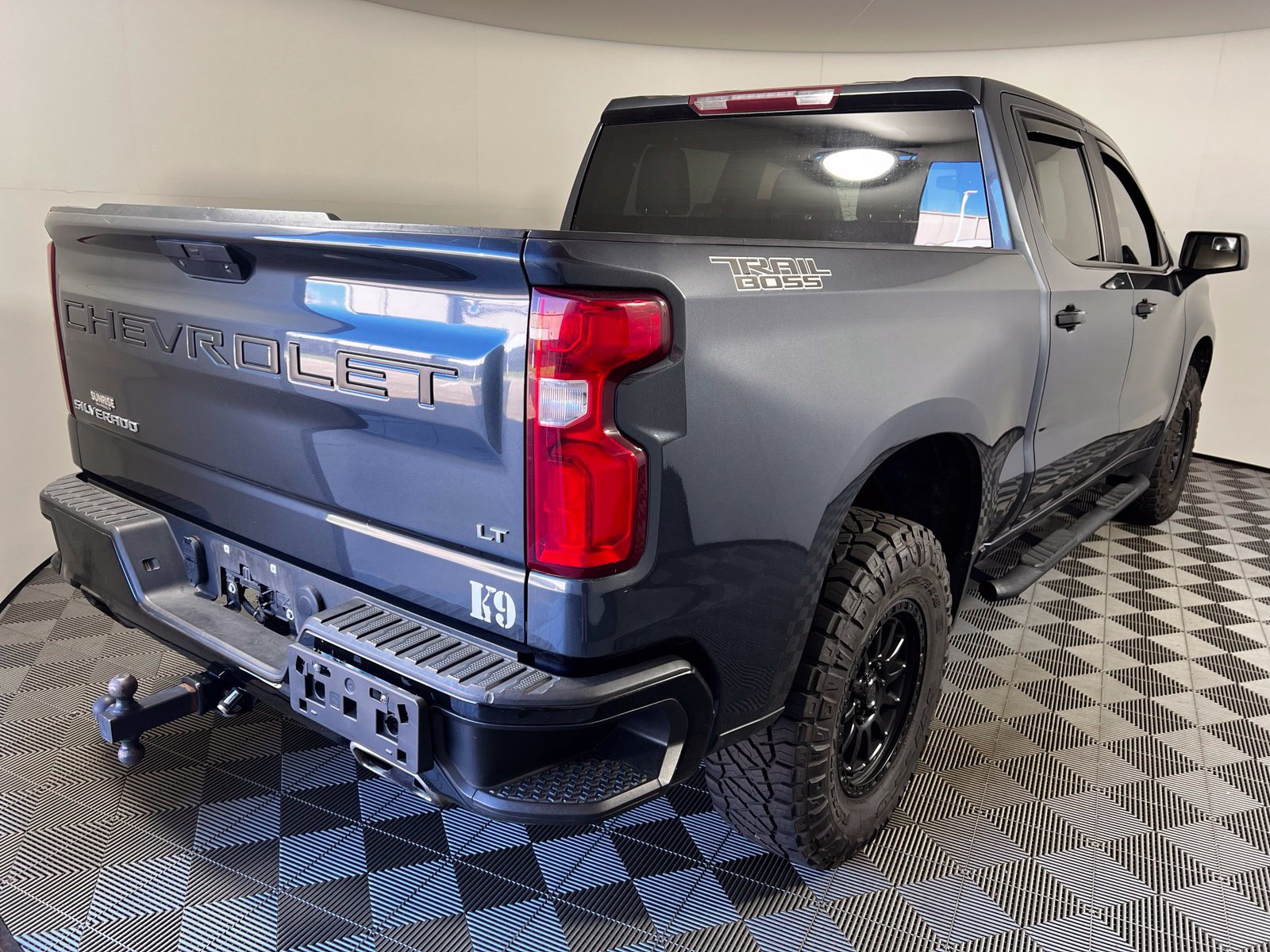 Used 2021 Chevrolet Silverado 1500 LT Trail Boss AWD/4WD image 5