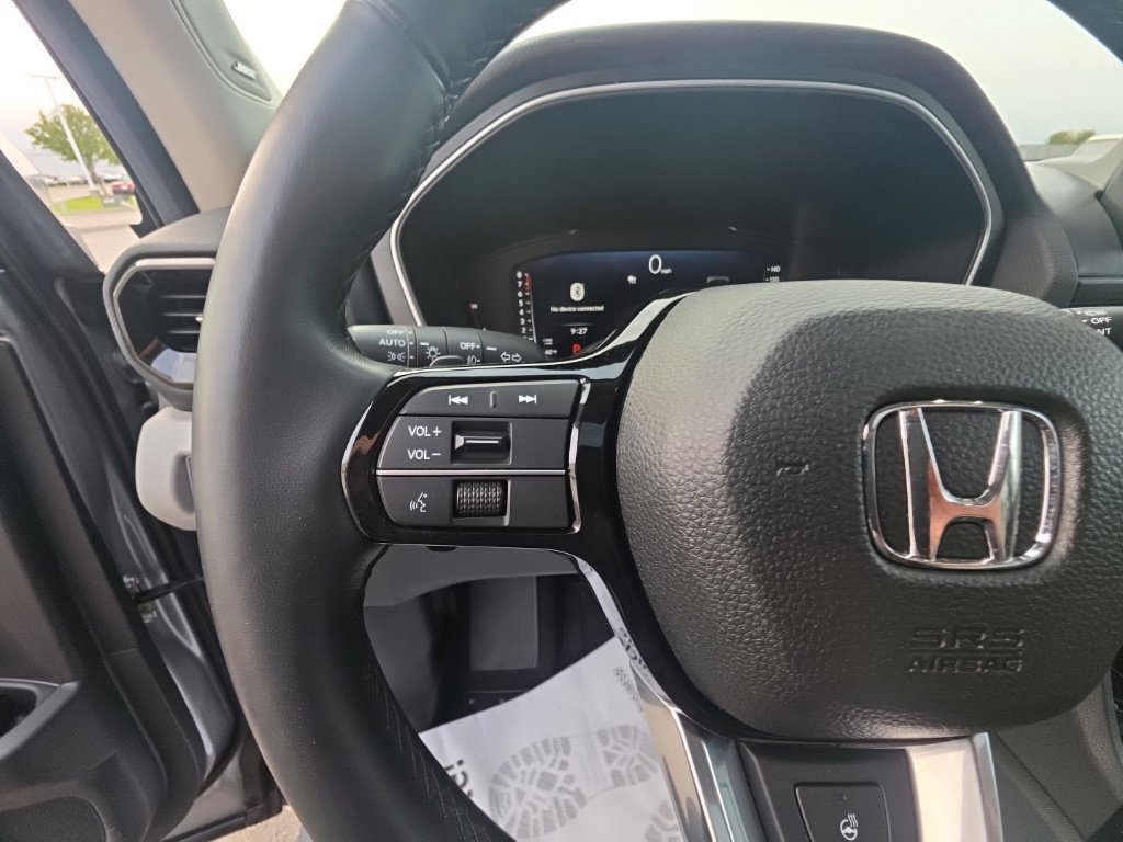 Certified 2025 Honda Pilot Elite image 18