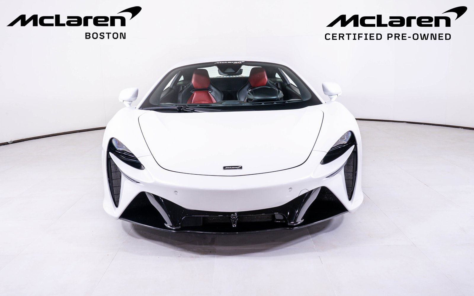 Used 2023 McLaren Artura RWD image 8