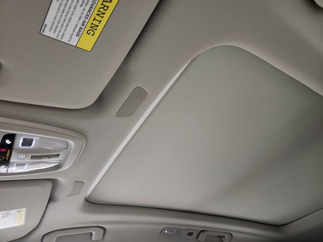 Used 2025 Volvo XC60 T8 Plus w/ Protection Package Premier image 25