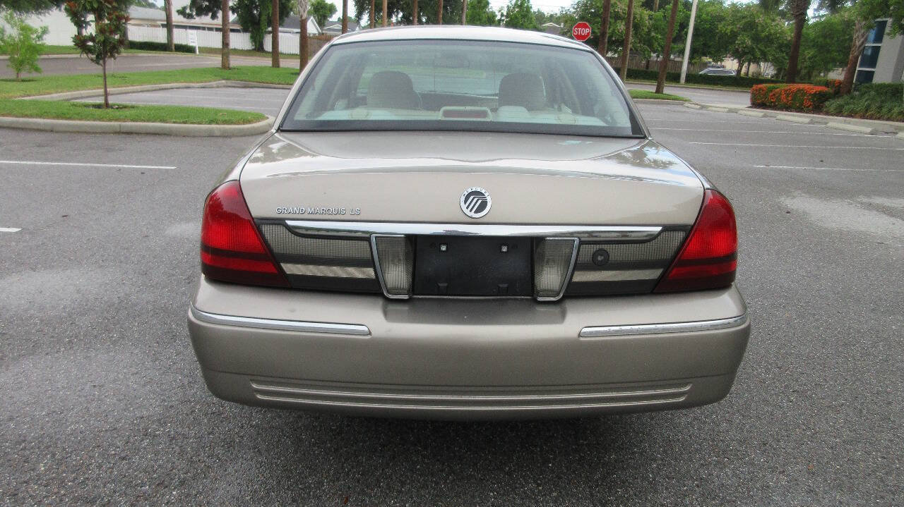 Used 2006 Mercury Grand Marquis LS RWD image 4