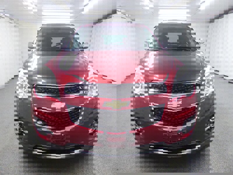 Used 2015 Chevrolet Equinox LTZ image 2