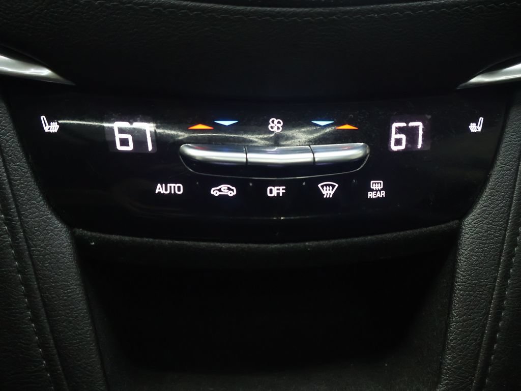 Used 2019 Cadillac XT5 Luxury FWD image 25
