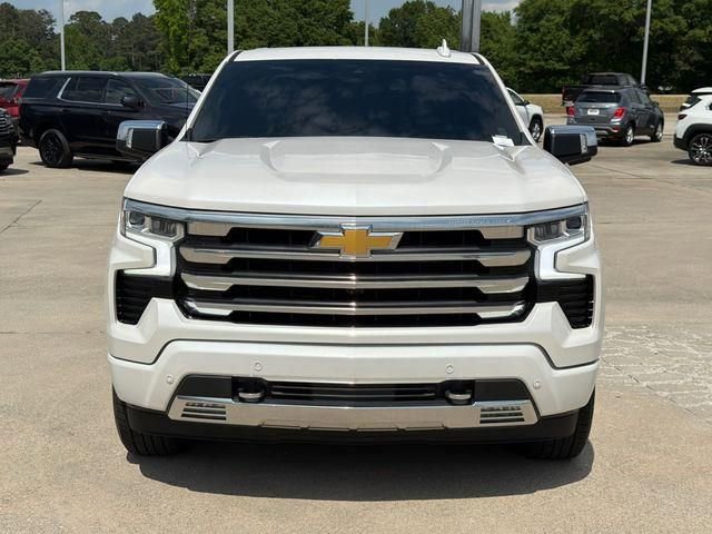 Used 2023 Chevrolet Silverado 1500 High Country w/ Technology Package RWD image 2
