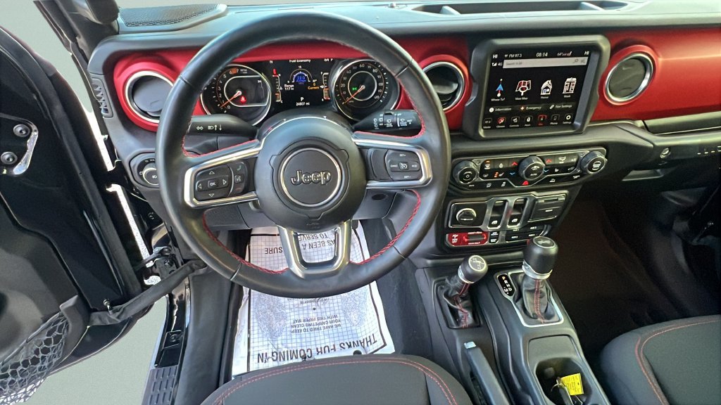 Used 2023 Jeep Wrangler Rubicon w/ Cold Weather Group AWD/4WD image 11