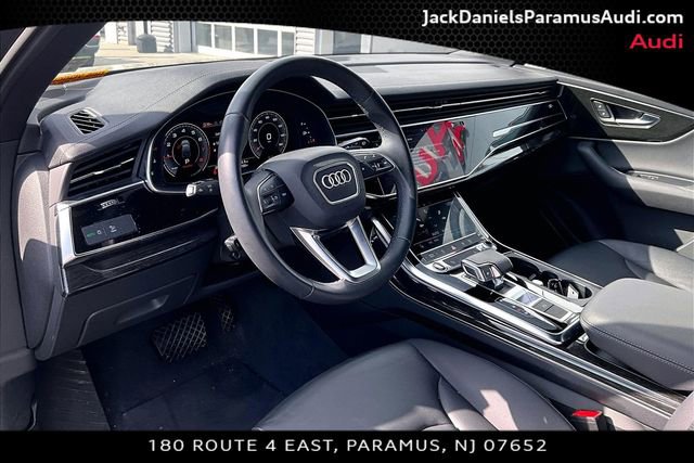 Used 2023 Audi Q7 2.0T Premium w/ Convenience Package AWD/4WD image 11