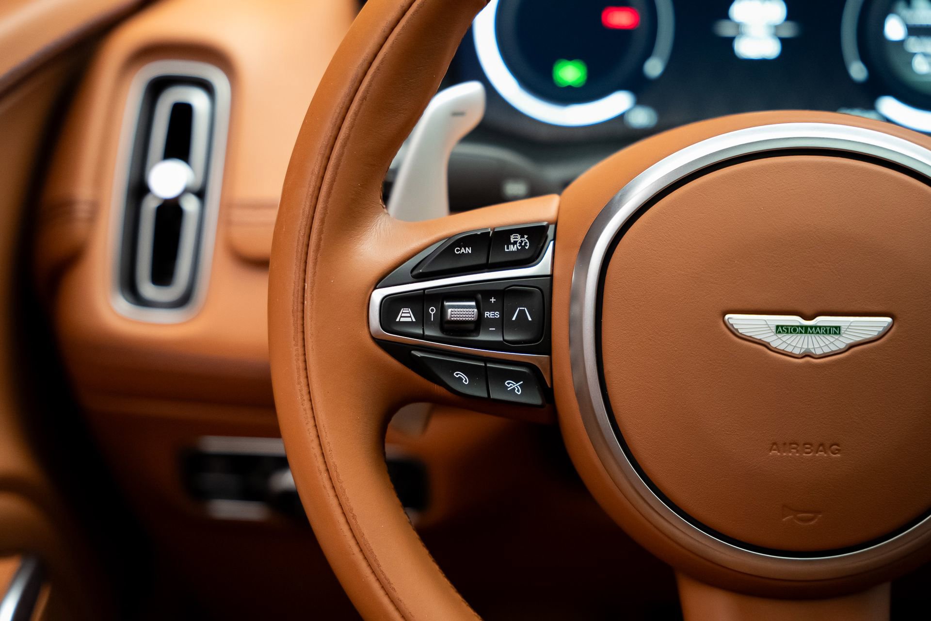 Used 2023 Aston Martin DBX 707 AWD/4WD image 46