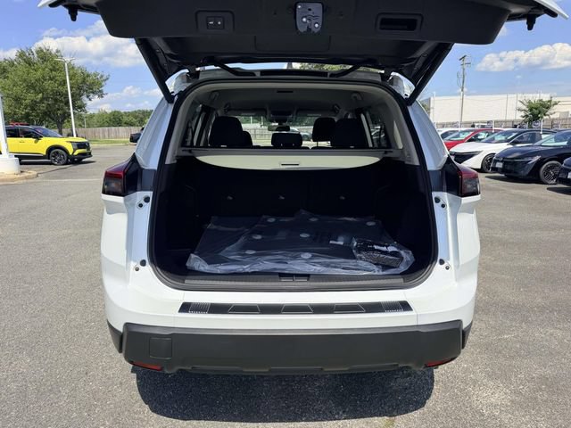 New 2026 Nissan Rogue SV FWD image 12