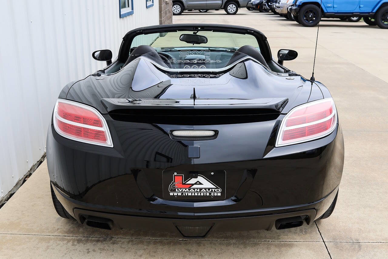 Used 2009 Saturn Sky Red Line image 12