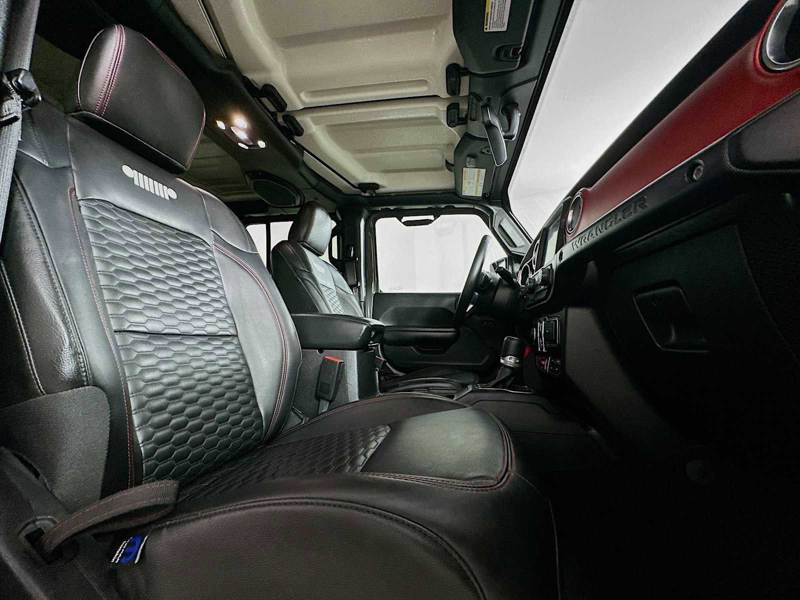 Used 2021 Jeep Wrangler Unlimited Rubicon image 26