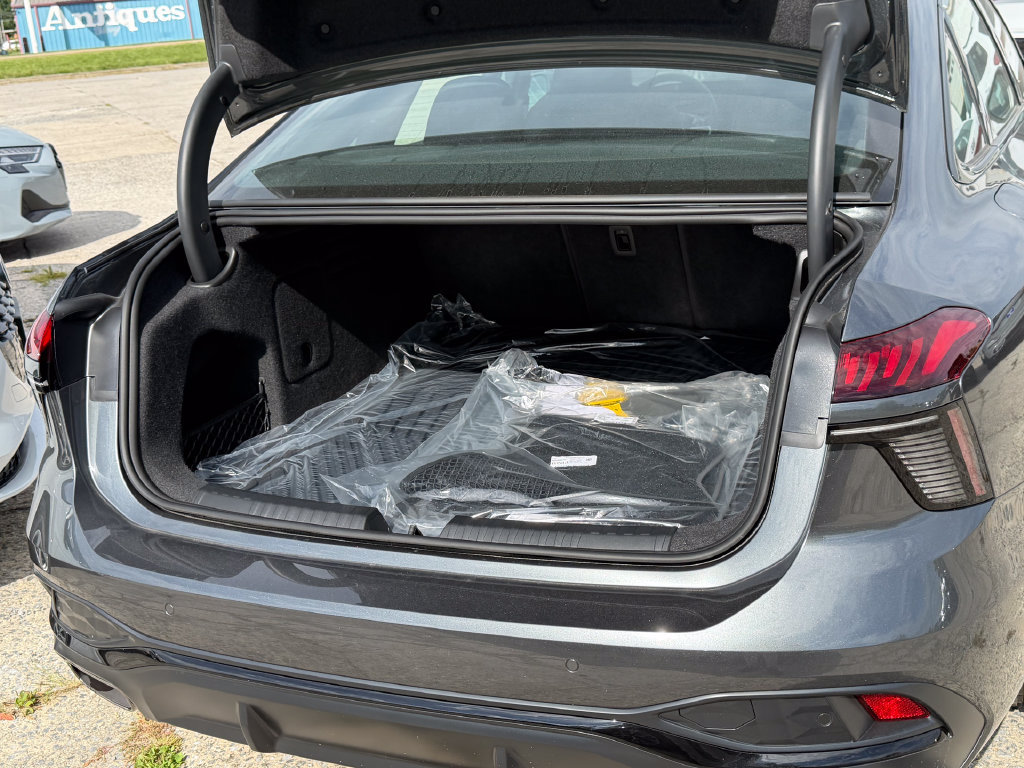 New 2026 Audi A6 Premium Plus AWD/4WD image 13