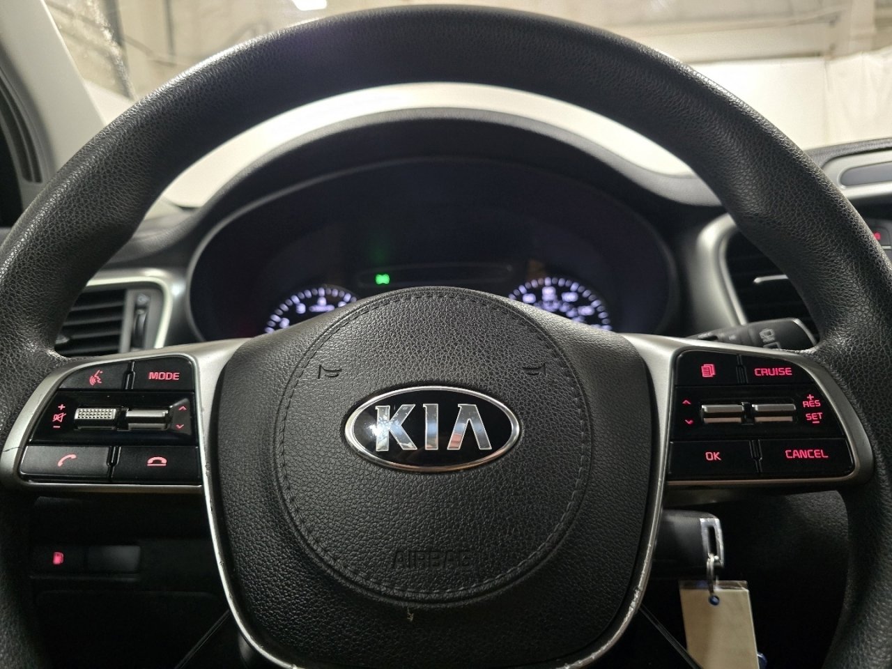 Used 2019 Kia Sorento LX image 26