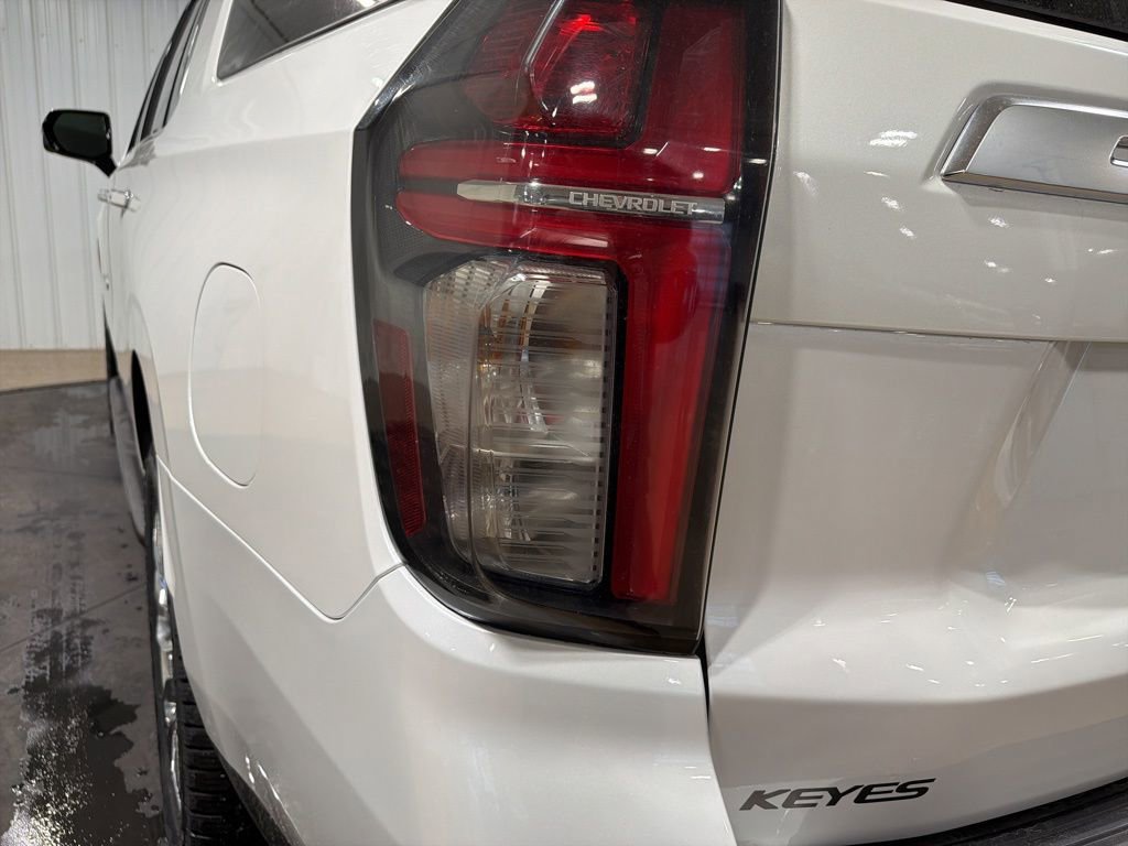 Used 2021 Chevrolet Suburban High Country AWD/4WD image 15
