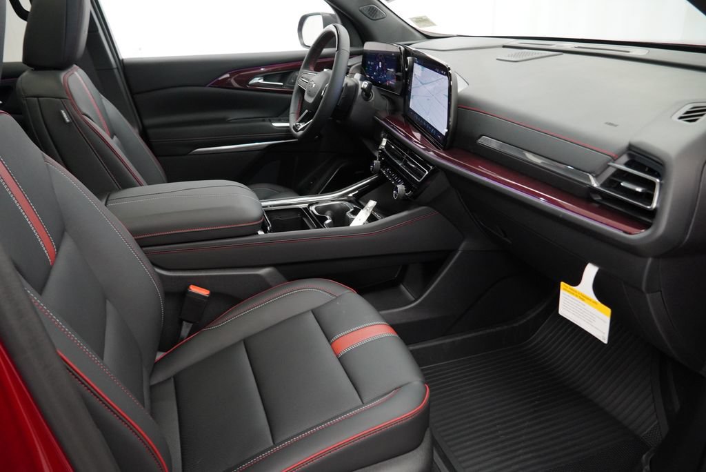 New 2027 Chevrolet Traverse RS w/ LPO, Floor Liner Package AWD/4WD image 31