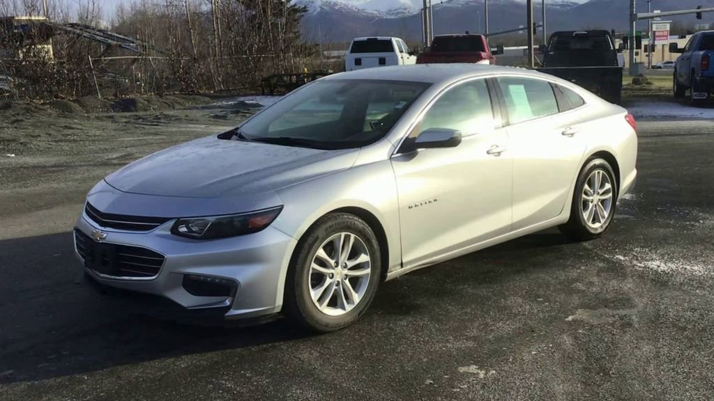 Used 2016 Chevrolet Malibu LT image 4