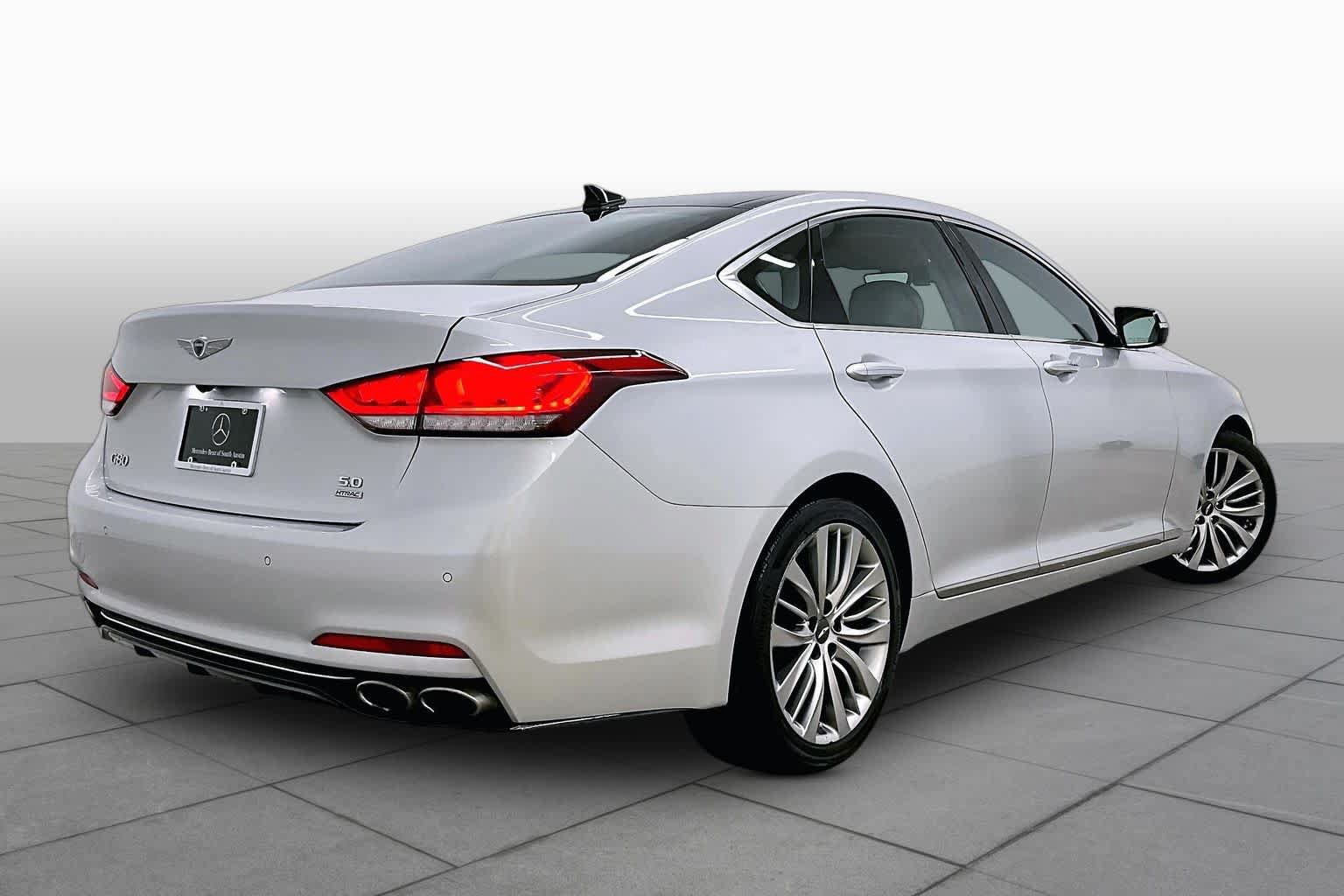 Used 2018 Genesis G80 5.0 Ultimate AWD/4WD image 13
