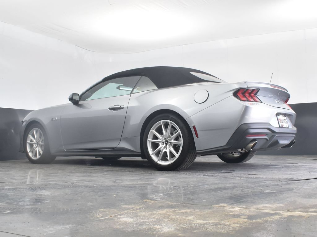 Used 2025 Ford Mustang GT Premium RWD image 37
