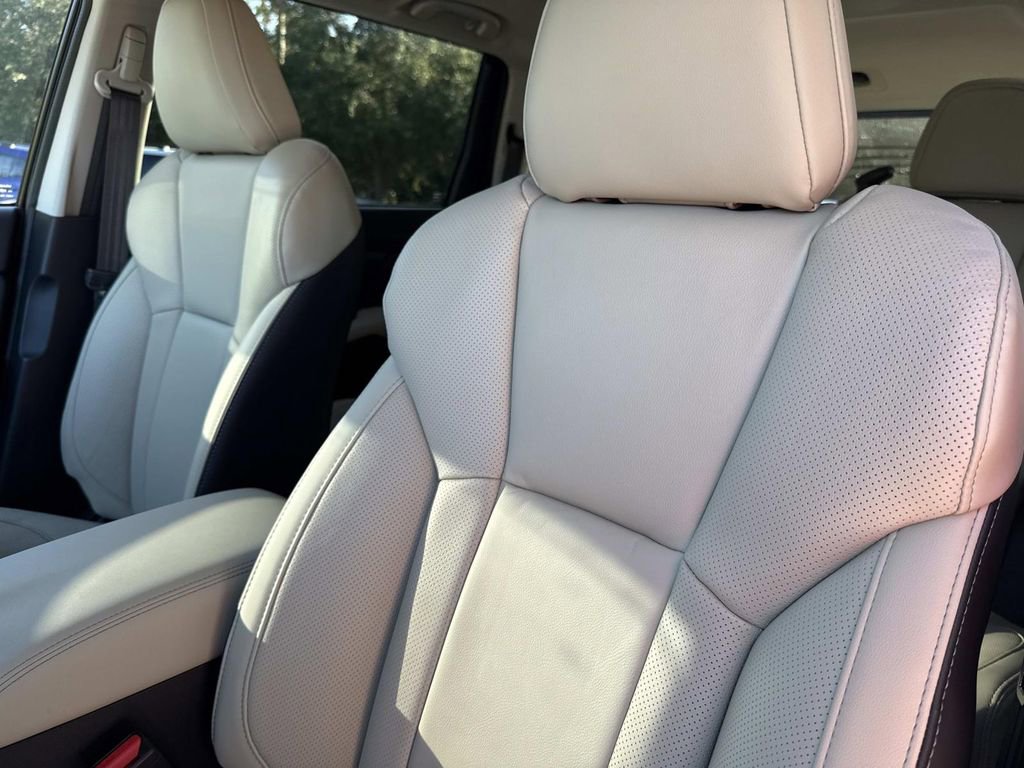 New 2025 Subaru Ascent Limited image 23