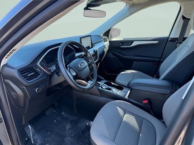 Used 2022 Ford Escape SE w/ Cold Weather Package AWD/4WD image 4